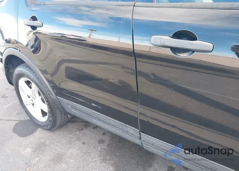 2017 Ford Explorer z USA, uszkodzony, nr VIN 1FM5K8BH1HGC77191